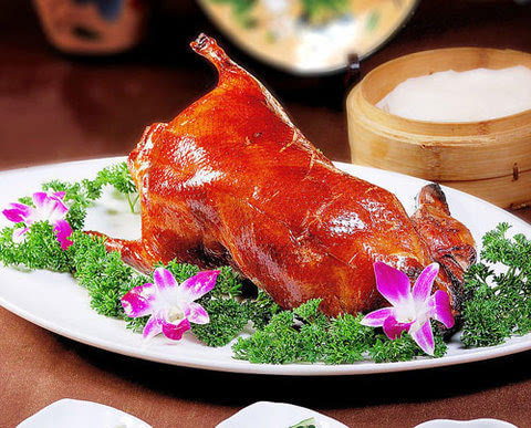 北京烤鸭的特点有哪些？北京烤鸭特点介绍
