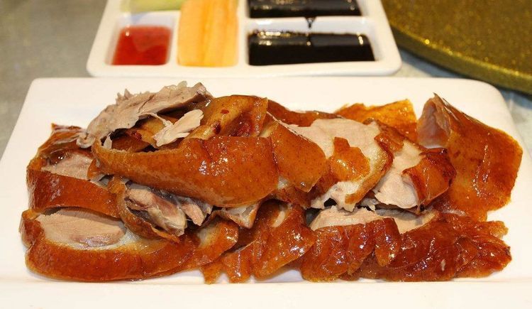 加盟北京烤鸭店创业怎么样？2020年热点加盟项目
