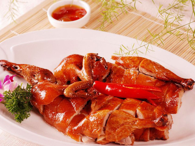 投资加盟大鸭梨烤鸭店怎么样？大鸭梨烤鸭店优势特点